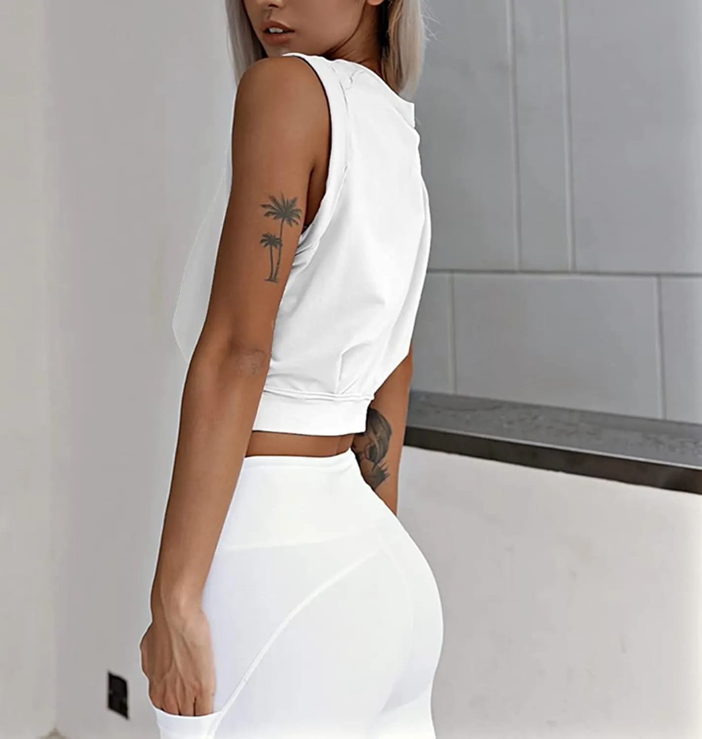ARRIVE GUIDE Crop Top Athletic Shirts for Women Cute Sleeveless Yoga Tops Running Gym Cotton Cropped Workout Clothes