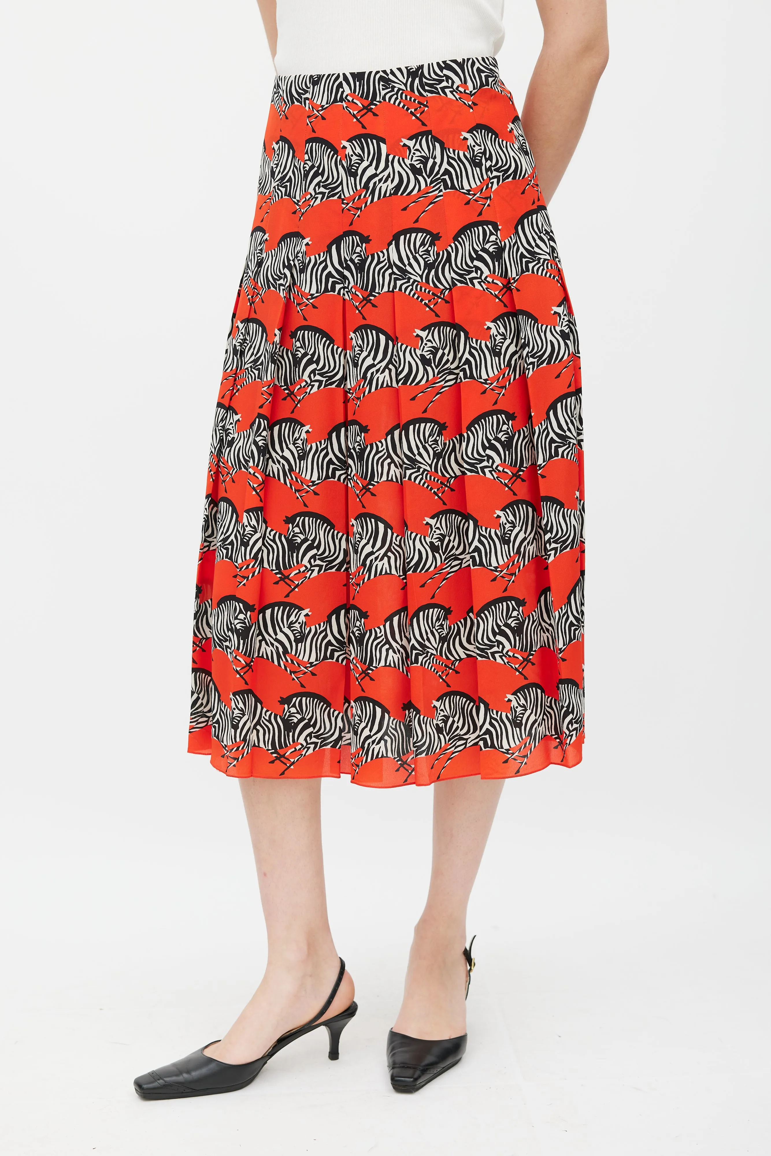 Red & Multicolour Silk Pleated Skirt