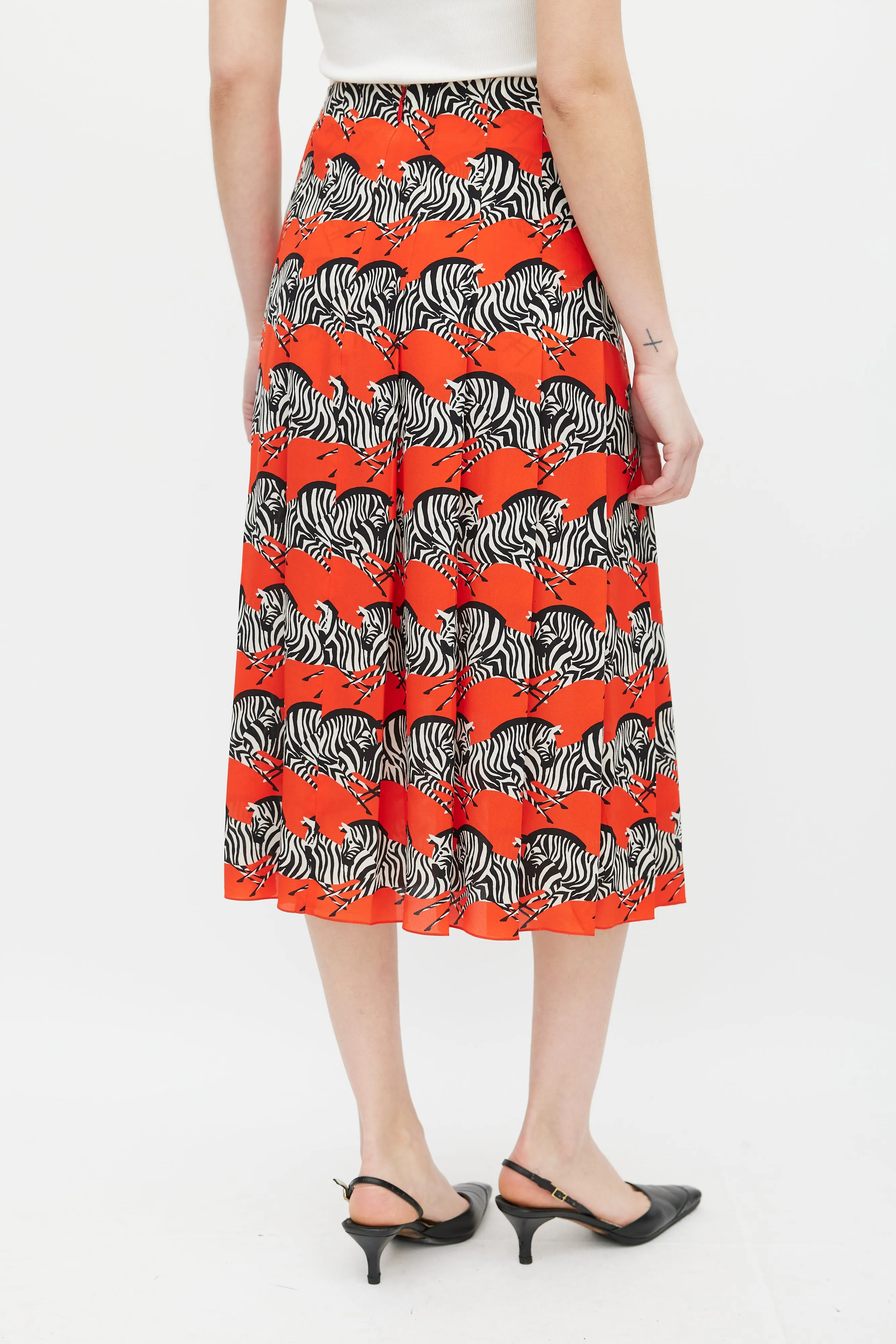 Red & Multicolour Silk Pleated Skirt